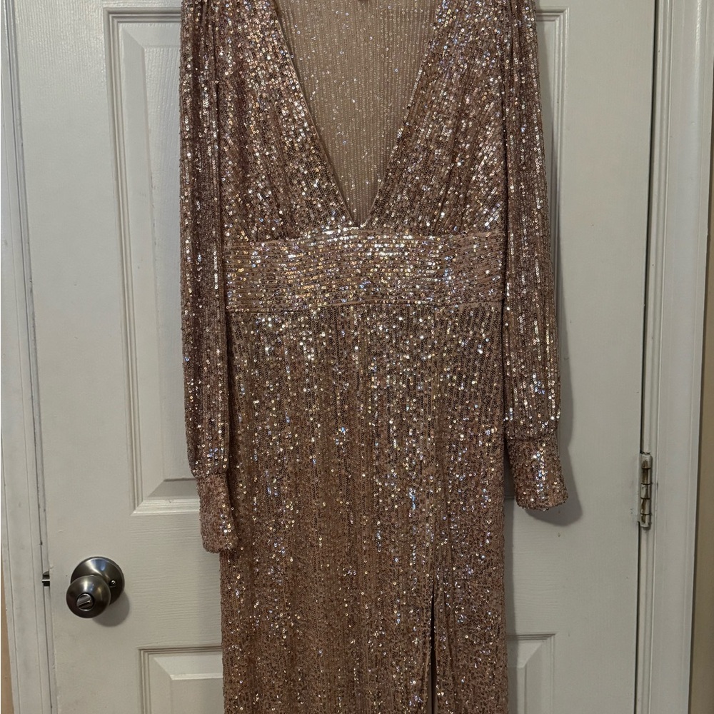 Macy's Rose Gold Sequin Long Sleeve V-Neck Evening Dress